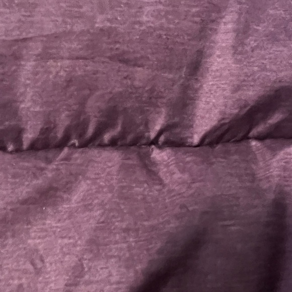 CirrusLite Down Puffer Vest ~ Purple / Dark Berry ~ Size XS Women's ~ EB650 - Picture 7 of 9